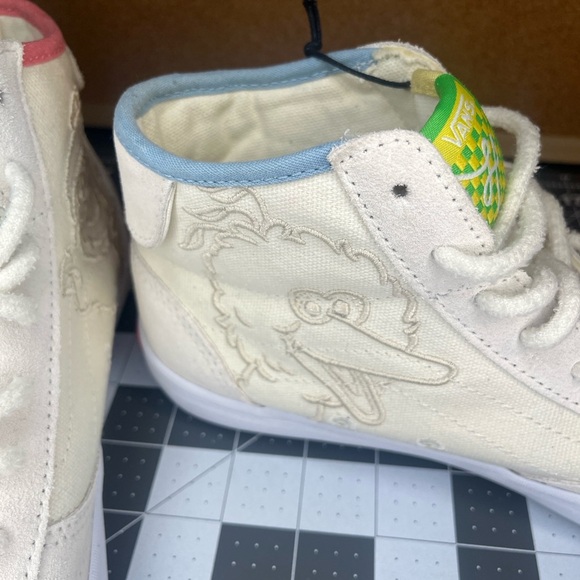 Vans
Sesame Street
The Lizzie
Brand new - Picture 10 of 11